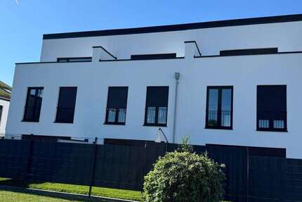 Haus zum Kaufen in Sankt-AugustinHangelar 720.000 € 153 m² 5 zimmer