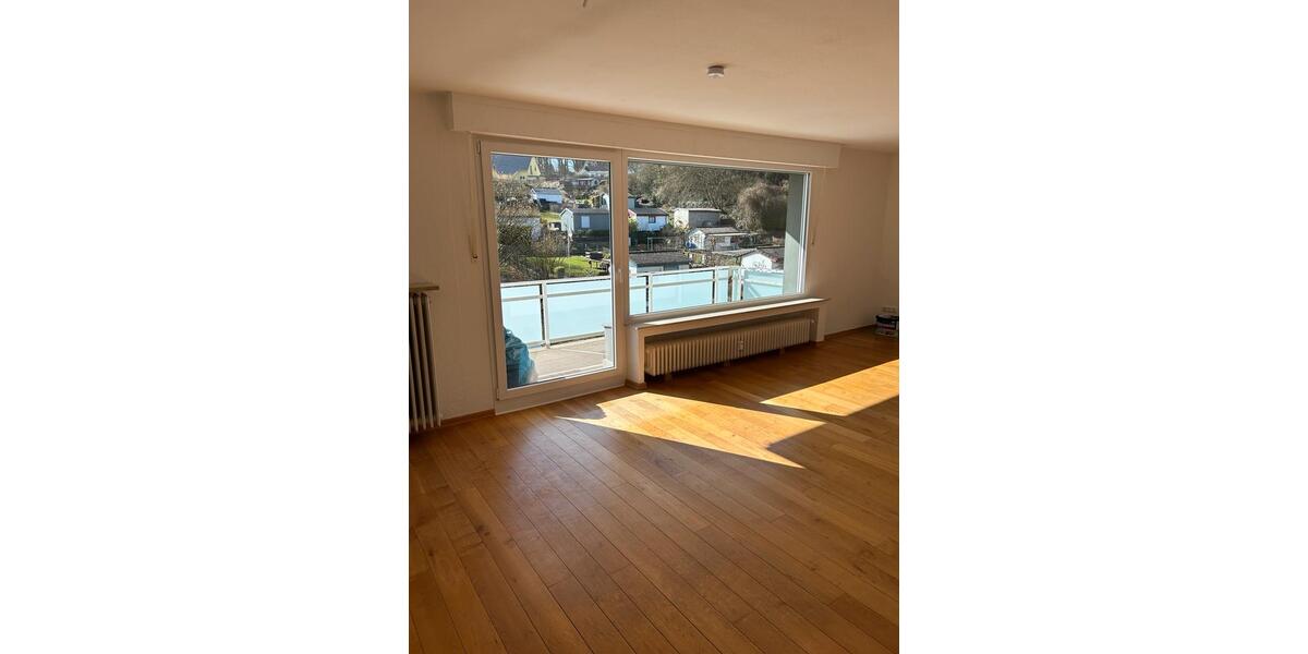 Hochparterre Solingen - 3 Zimmer, 82 m&sup2;, 880&euro; | Angebot:26534203