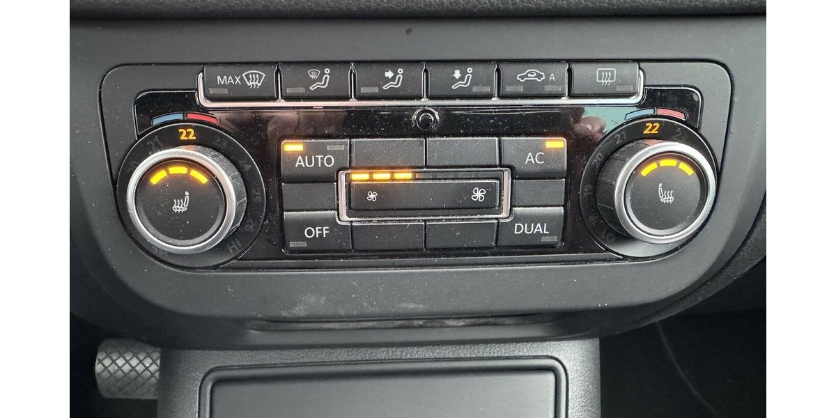 VW Tiguan 2.0TSI DSG 4-Motion Xenon AHK SR+WR 1.Hd 109.500 km 11.900 &euro; Erftstadt 50374