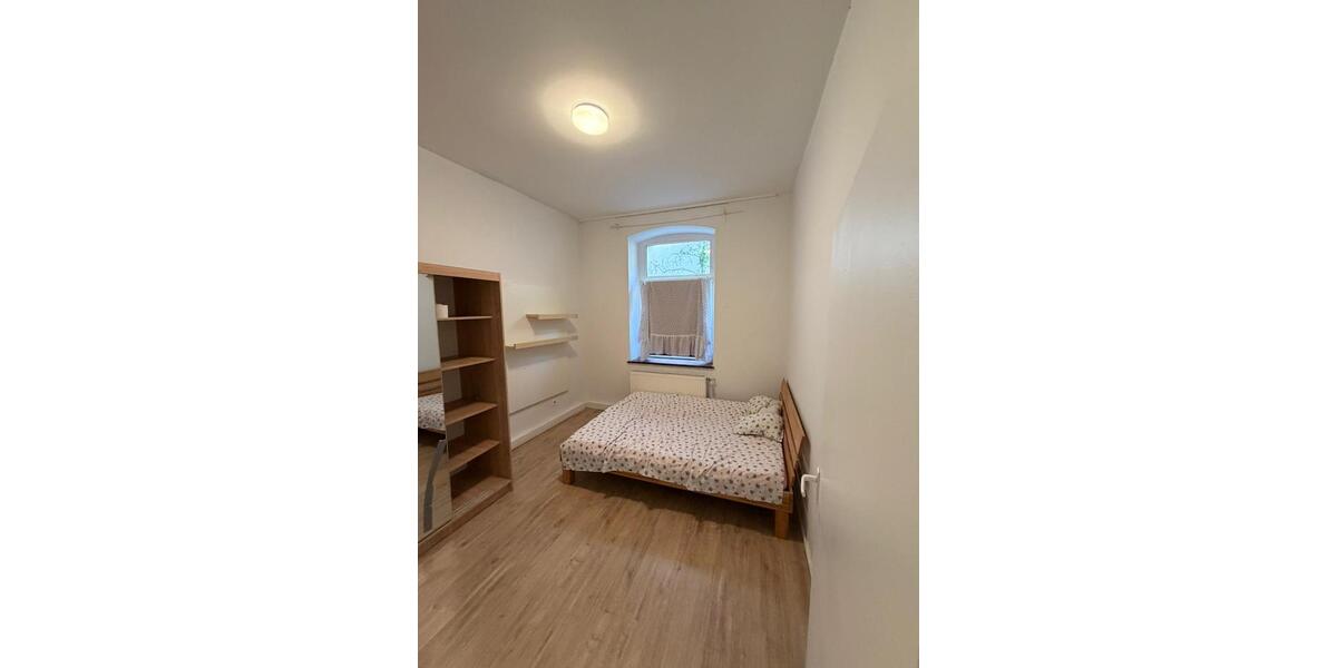 Erdgeschoßwohnung Köln Ehrenfeld - 3 Zimmer, 85 m&sup2;, 1.500&euro; | Angebot:26267502
