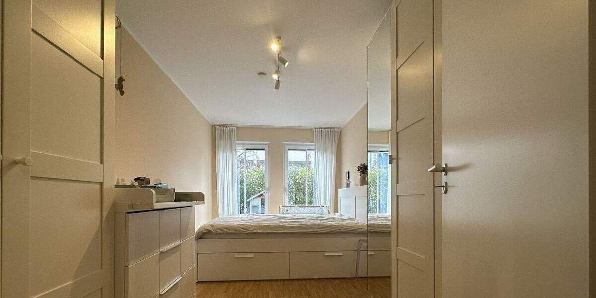 Etagenwohnung Köln Niehl - 4 Zimmer, 85 m&sup2;, 520.000&euro; | Angebot:24049698