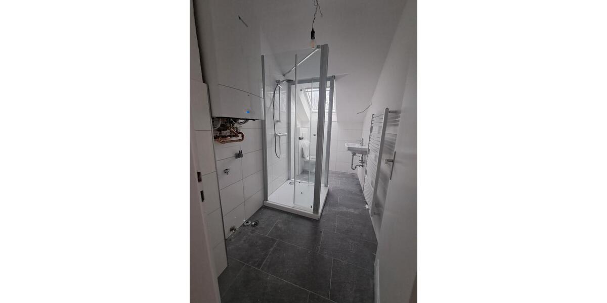 Dachgeschoßwohnung Leverkusen Schlebusch - 3 Zimmer, 62 m&sup2;, 570&euro; | Angebot:26215406