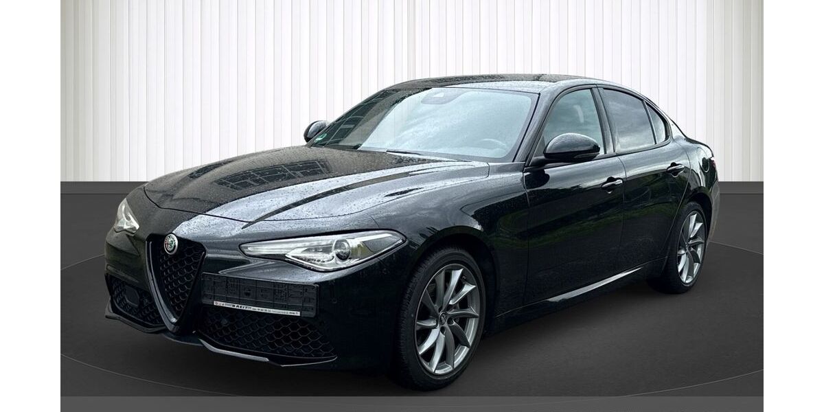 Alfa Romeo Giulia 50.900 km 29.990 &euro; Köln 51069