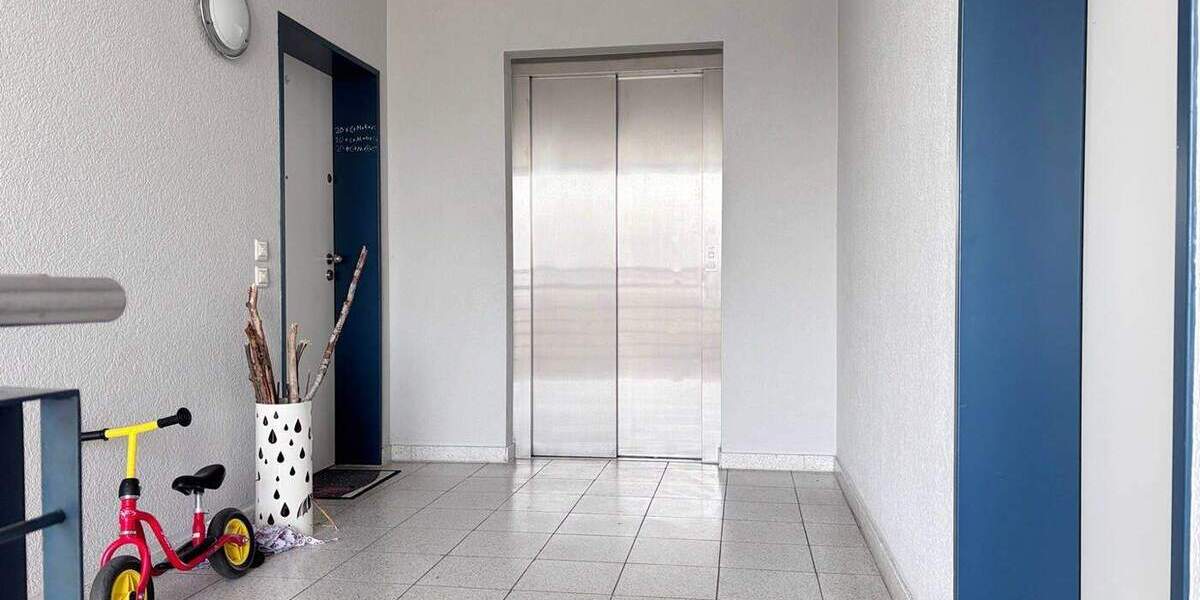 Hochwertige ETW mit Tiefgaragenstellplatz u. EBK in zentraler aber ruhiger Lage von Lev.-Schlebusch 3 zimmer