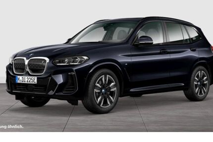BMW iX3 2.052 km 48.995 &euro; Köln-West 50858