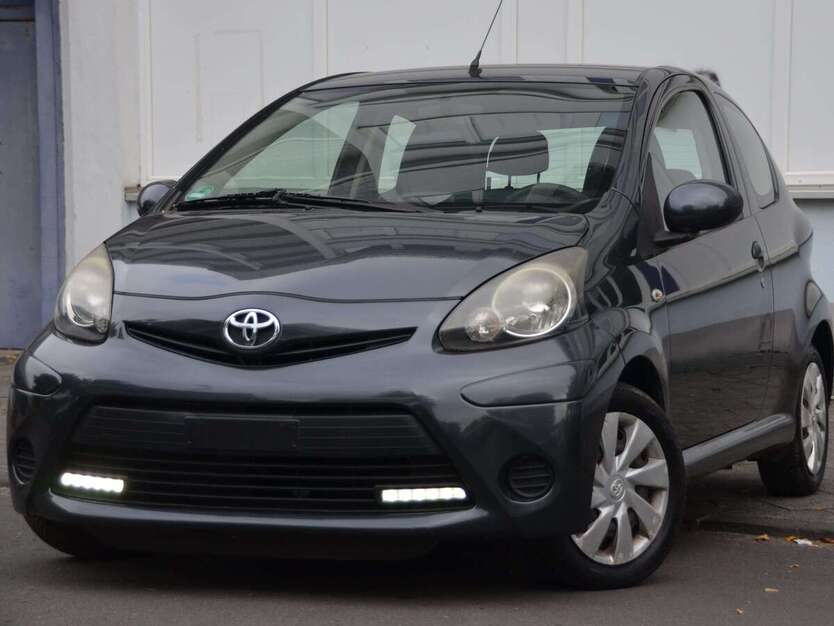 Toyota Aygo 214.950 km 3.000 € Düsseldorf 40599