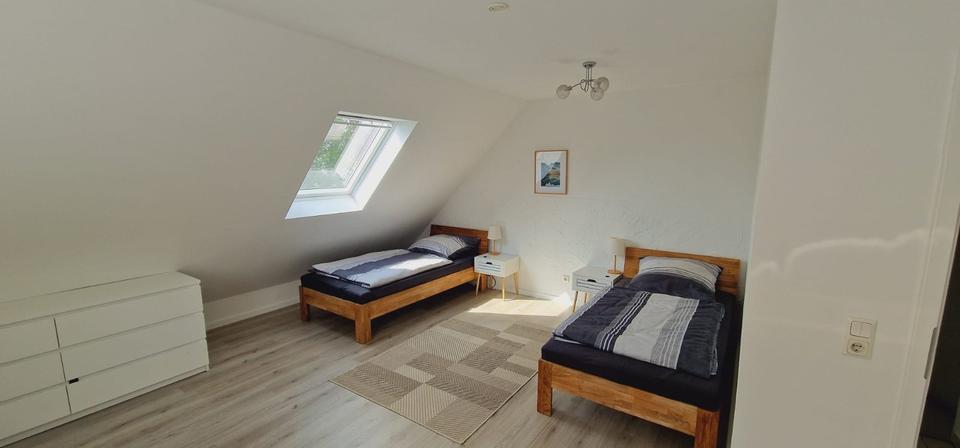 Einfamilienhaus Sankt Augustin - 4 Zimmer, 90 m&sup2;, 2.500&euro; | Angebot:25268697