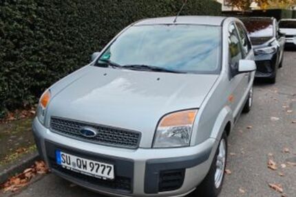 Ford Fusion 134.000 km 2.900 € Bornheim 53332