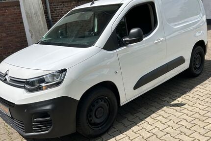 Citroen Berlingo 159.800 km 9.200 &euro; Köln 51069