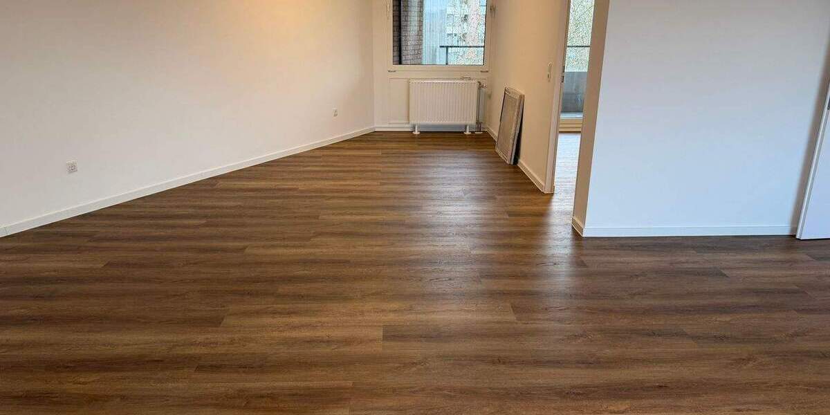 Etagenwohnung Köln Westhoven - 3 Zimmer, 96 m&sup2;, 1.400&euro; | Angebot:25361837