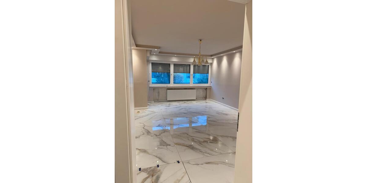 Erdgeschoßwohnung Köln Kalk - 3 Zimmer, 82 m&sup2;, 1.750&euro; | Angebot:25404176