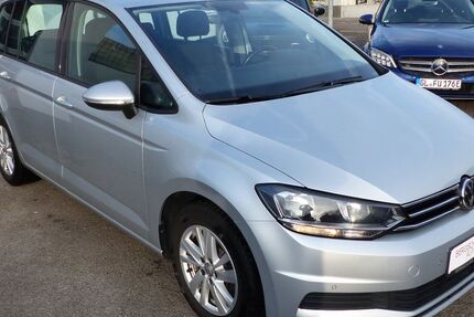 VW Touran 87.000 km 21.950 &euro; Solingen 42699