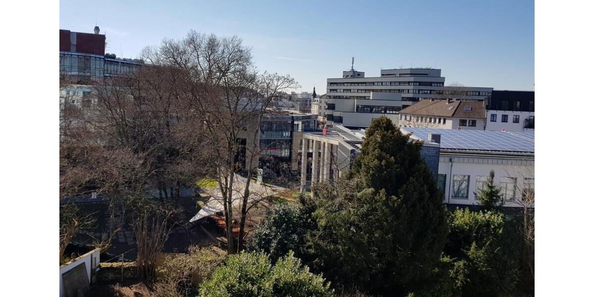 Einfamilienhaus Siegburg - 16 Zimmer, 358 m&sup2;, 2.800&euro; | Angebot:23717571