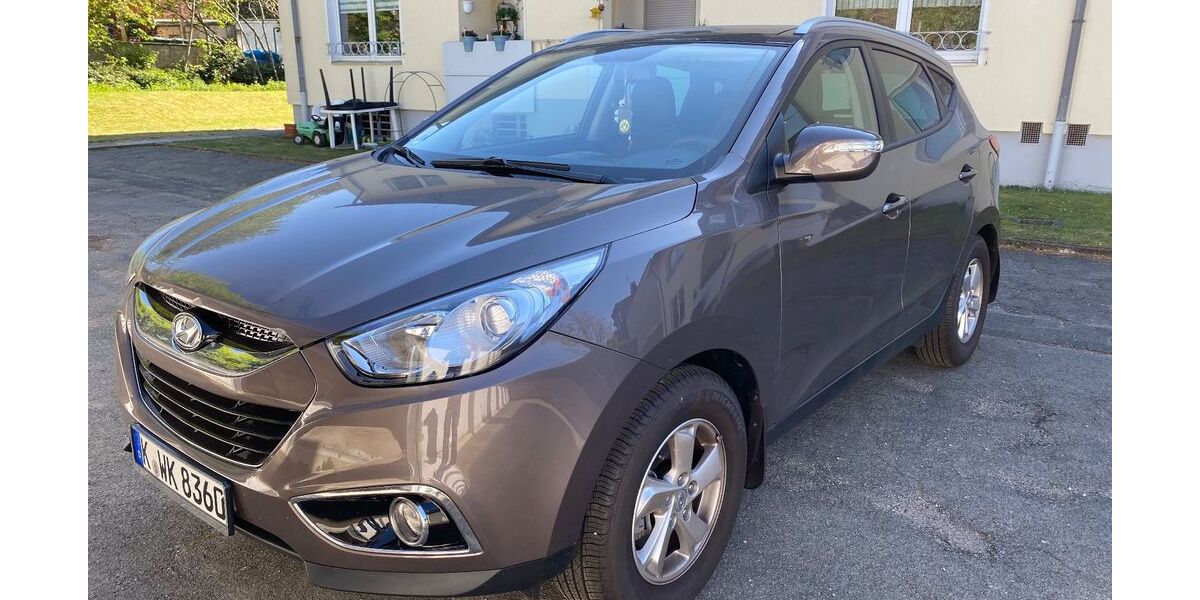 Hyundai ix35 93.000 km 10.900 € Leverkusen 51373
