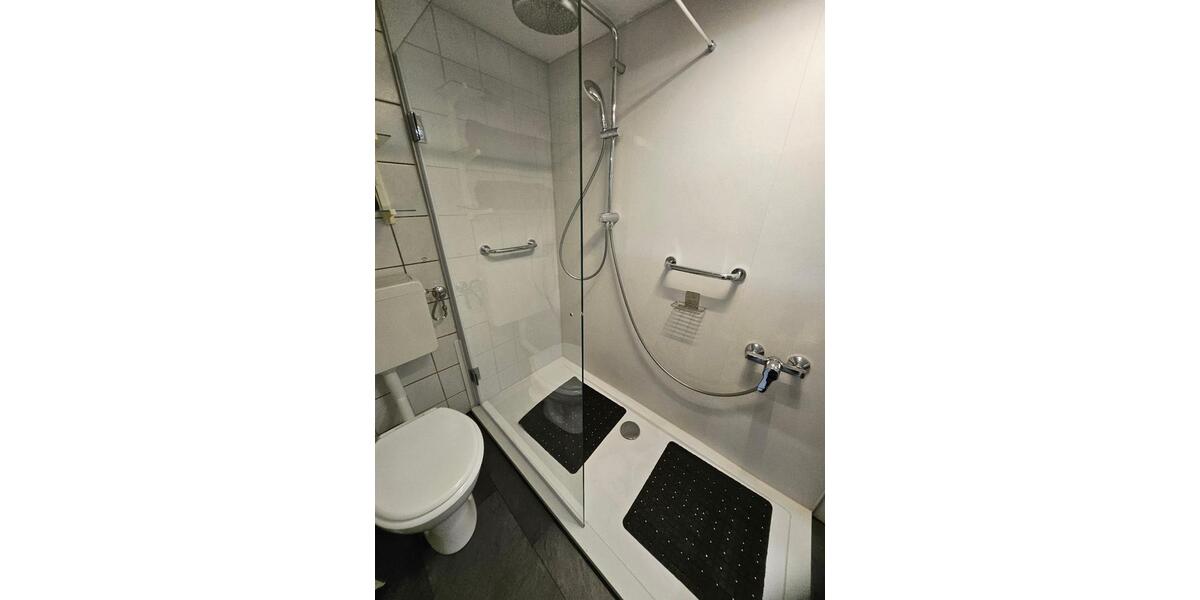 Erdgeschoßwohnung Bonn Beuel-Mitte - 5 Zimmer, 80 m&sup2;, 1.200&euro; | Angebot:26336401