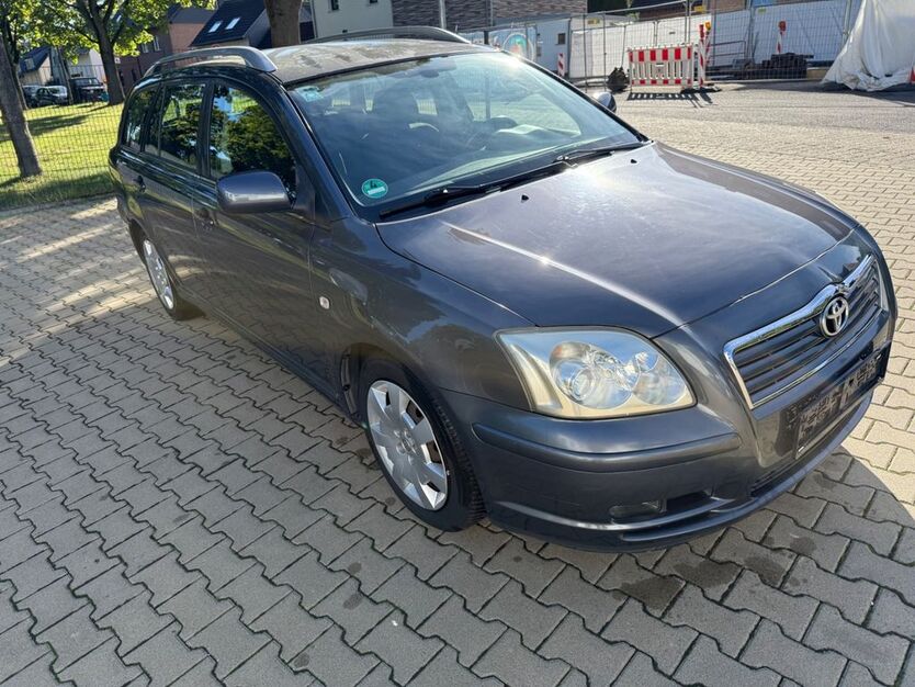 Toyota Avensis 130.619 km 4.590 € Sankt Augustin 53757