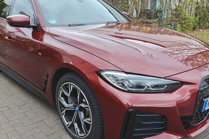 BMW i4 52.000 km 44.000 &euro; Köln 51107