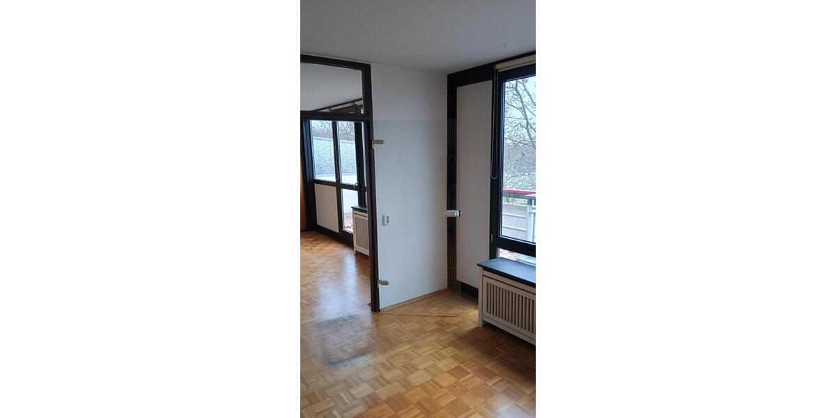 Helle 2-Zimmer Eigentumswohnung mit Balkon in Köln Weiden 2 zimmer
