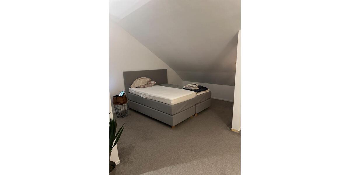 Dachgeschoßwohnung Bergheim - 3.5 Zimmer, 75 m&sup2;, 1.000&euro; | Angebot:26153577
