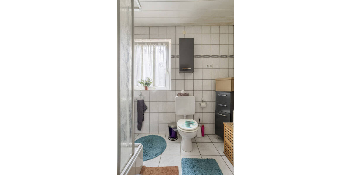 Handwerkerobjekt mit Potenzial in guter Lage von Solingen-Merscheid - Mehrfamilienhaus, Wohnhaus Solingen / Merscheid Merscheid | Angebot:26000750