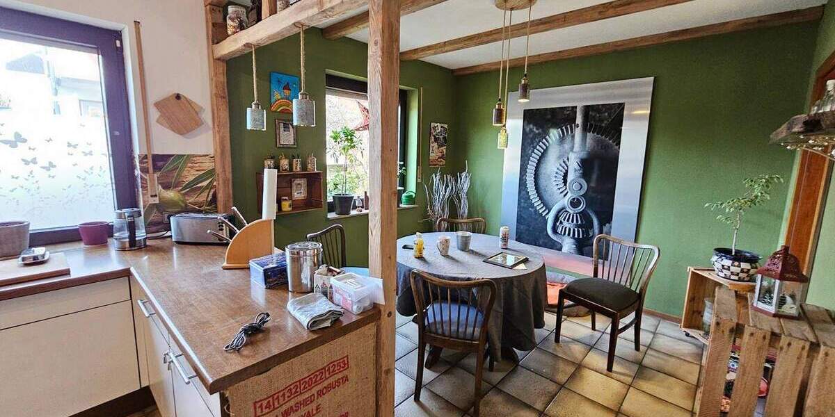 Großzügiges Zweifamilienhaus in bevorzugter Lage von Leverkusen-Lützenkirchen 8 zimmer