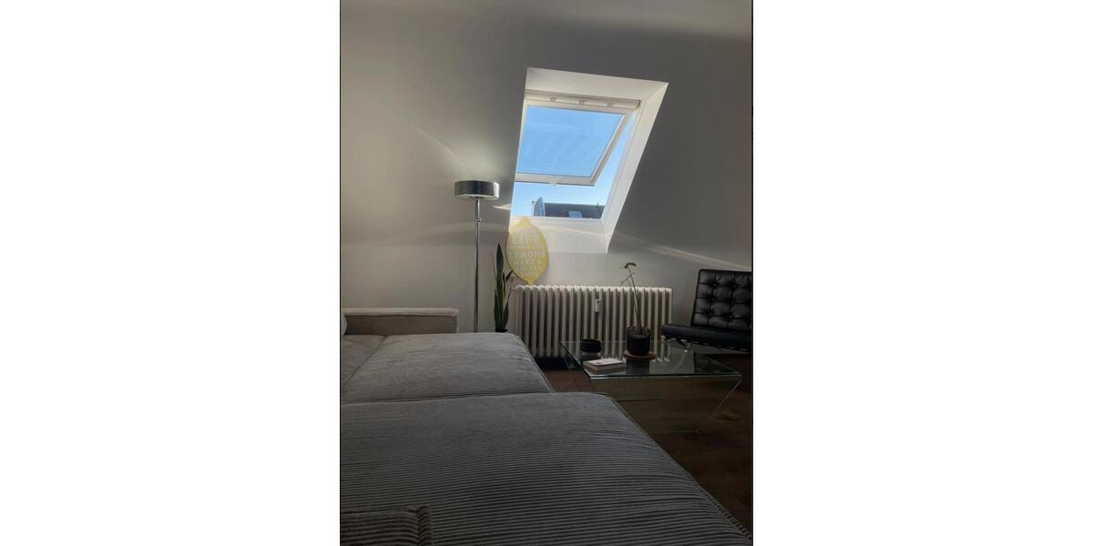 Dachgeschoßwohnung Köln Nippes - 3 Zimmer, 120 m&sup2;, 870&euro; | Angebot:26091565