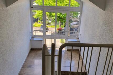 Wohnung Köln Lindenthal - 2 Zimmer, 81 m&sup2;, 1.256&euro; | Angebot:26327064