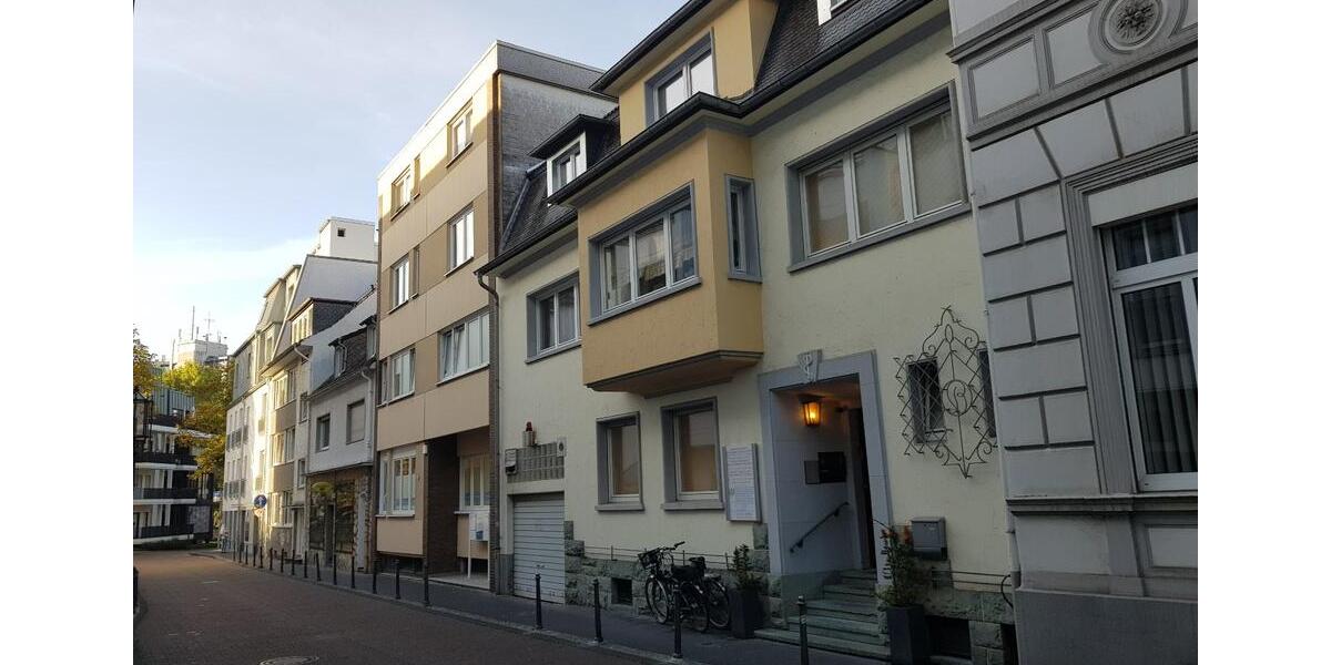 WOHN- und GESCHÄFTSHAUS IN ZENTRALSTER LAGE IN SIEGBURG AM MARKT 16 zimmer