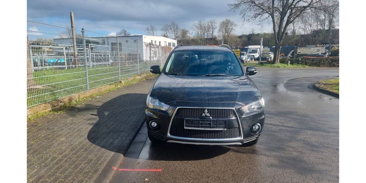 Mitsubishi Outlander 262.000 km 3.999 &euro; Bonn 53111