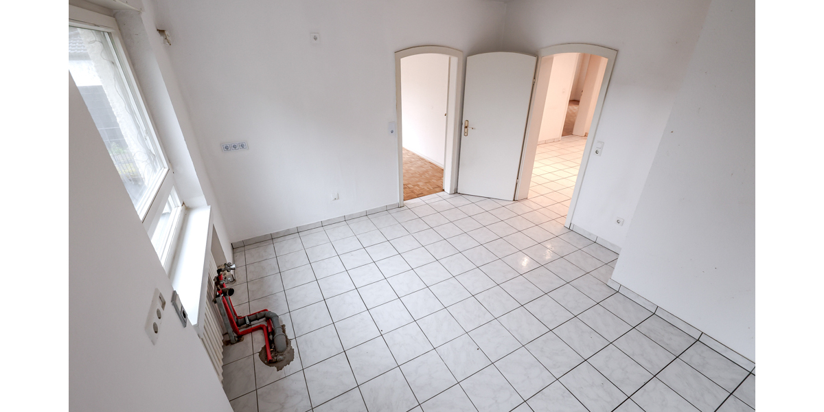 Rheinblick, Gartenidylle und Entwicklungspotential - Einfamilienhaus Köln Porz | Angebot:25783620
