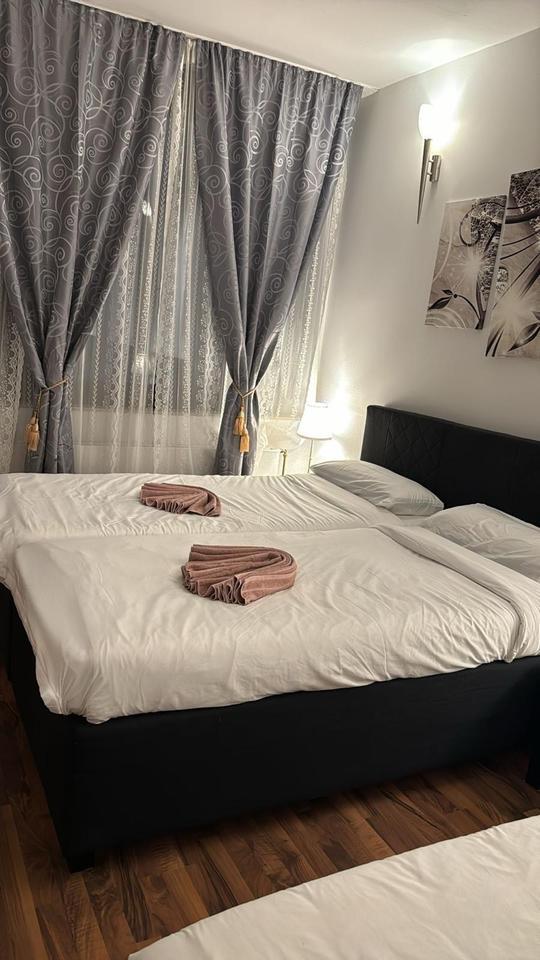 Möblierte WG, Zentral, Boxspringbett Wlan, TV