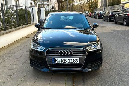 Audi A1 124.000 km 12.000 &euro; Köln 50668