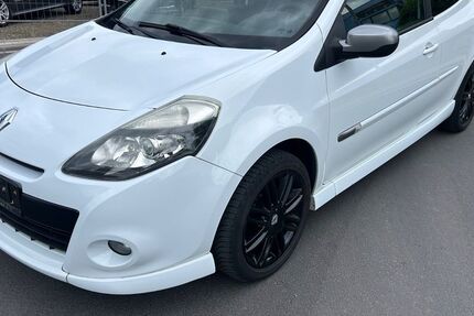 Renault Clio 201.000 km 3.290 &euro; Brühl 50321