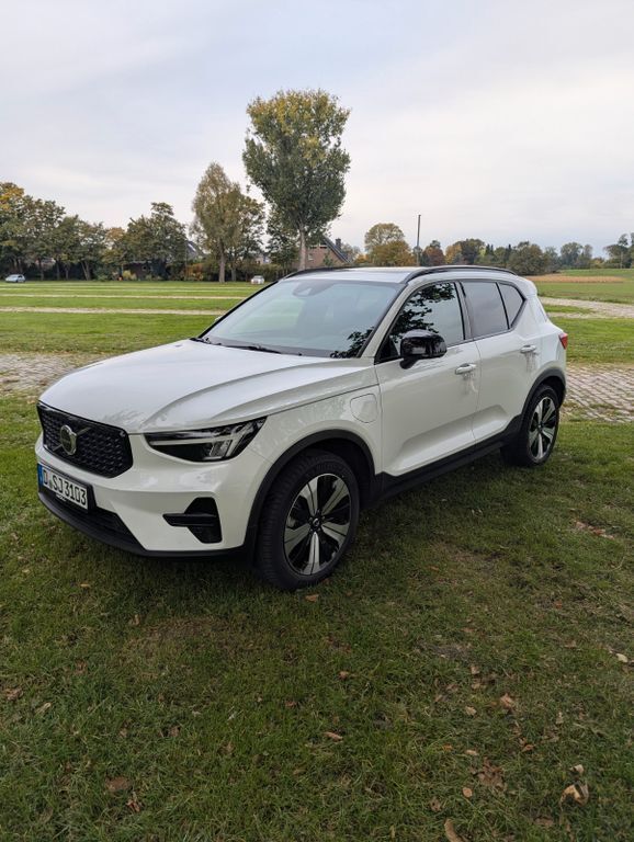 Volvo XC40 21.000 km 38.500 € Düsseldorf 40549