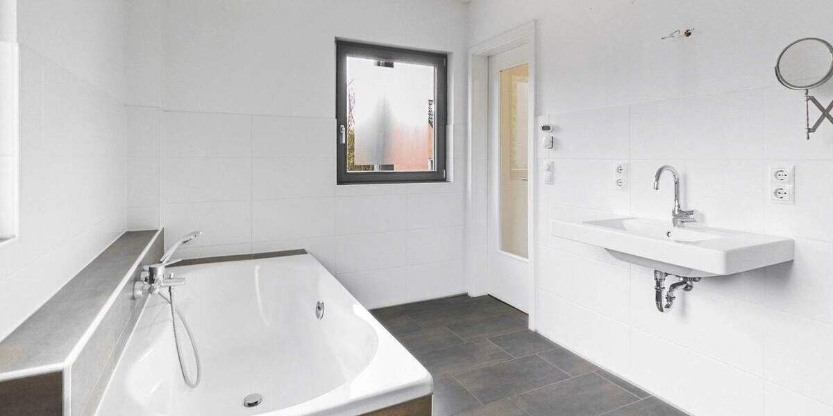 Einfamilienhaus Leverkusen Quettingen - 8 Zimmer, 285 m&sup2;, 989.000&euro; | Angebot:25302845