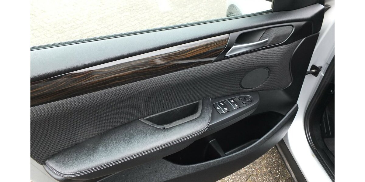 BMW X3 xDrive 20 d XENON NAVI TEILLEDER PDC STEPTRONIC 174.544 km 14.408 &euro; Köln 50858