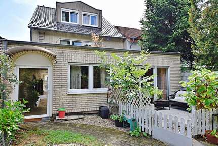 Haus Bonn - Vilich-Müldorf Müldorf - 7 Zimmer, 222 m&sup2;, 890.000&euro; | Angebot:27269681