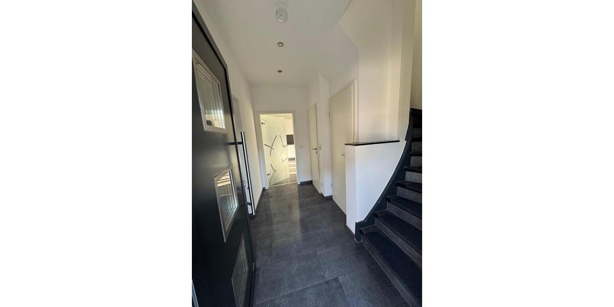 Einfamilienhaus Köln Chorweiler - 4 Zimmer, 110 m&sup2;, 1.800&euro; | Angebot:26426751