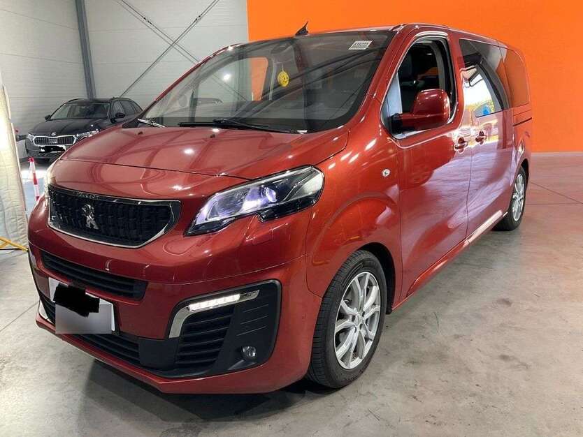 Peugeot Traveller 150.000 km 24.800 € Düsseldorf 40233
