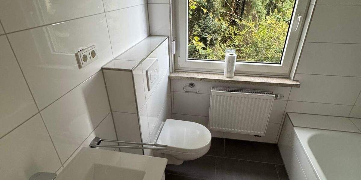 Etagenwohnung Brühl Pingsdorf - 3 Zimmer, 84 m&sup2;, 1.000&euro; | Angebot:25726743