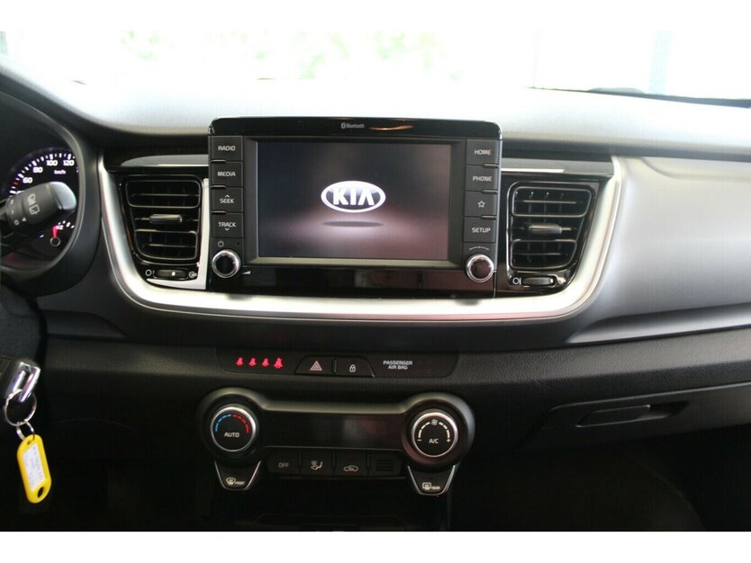 Kia Stonic 1.0 T-GDI 100 OPF Vision 59.374 km 13.980 € Euskirchen 53881
