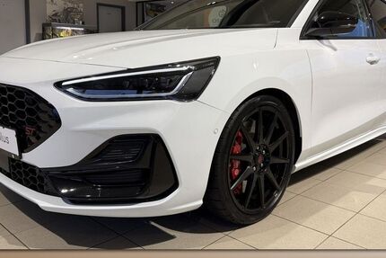 Ford Focus 4.525 km 31.950 &euro; Bergheim 50126