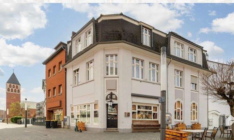 Haus zum Kaufen in Troisdorf 999.000 € 234 m² 9 zimmer