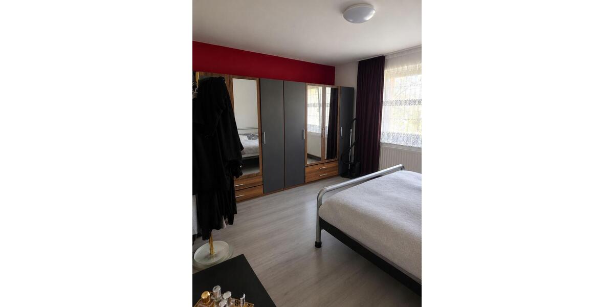 Etagenwohnung Köln Mülheim - 4 Zimmer, 79 m&sup2;, 390.000&euro; | Angebot:27081308