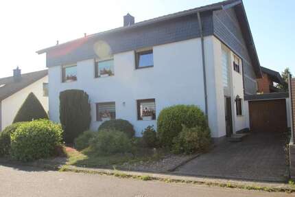 Haus zum Kaufen in Köln Zündorf 799.000 € 196 m²