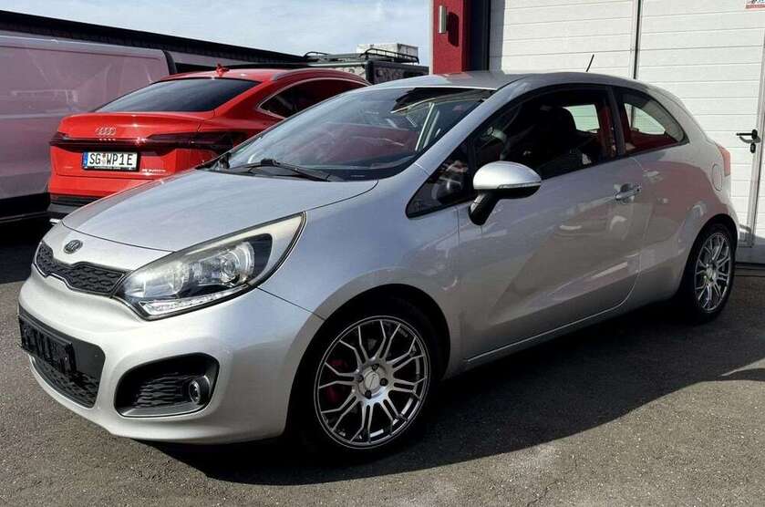 Kia Rio 151.000 km 3.950 € Solingen 42659