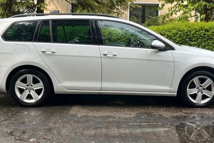 VW Golf 182.000 km 6.500 &euro; Köln 50933