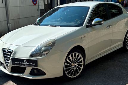 Alfa Romeo Giulietta 83.000 km 5.490 &euro; Solingen 42697