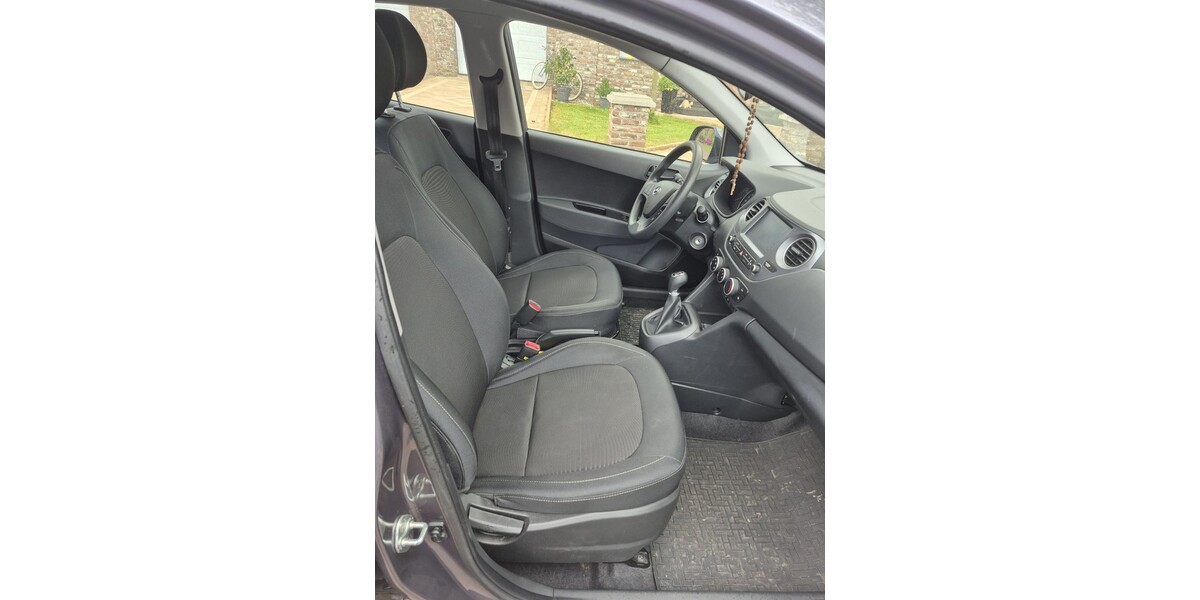 Hyundai i10 24.000 km 9.999 € Dormagen 41539