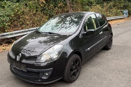 Renault Clio 185.625 km 849 &euro; Hennef 53773